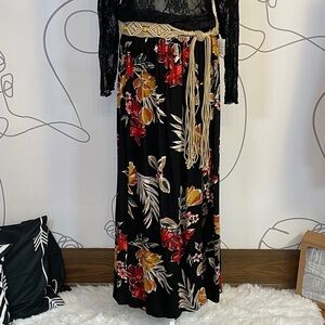 Patrons of Peace- Boho Black Floral Print Maxi Skirt size S